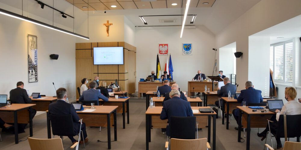 Żukowo. 950 tys. złotych na zadania powiatu – głównie drogi i chodniki