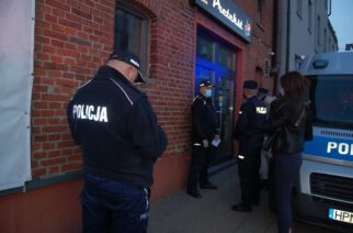 Kartuzy. Stand-up w „Pretekście” odwołany. Spotkanie sympatyków partii odbędzie się ponownie