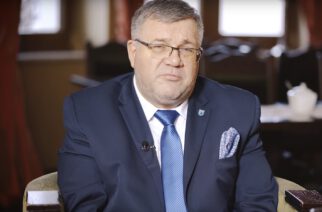 Kartuzy. Burmistrz nie otrzyma absolutorium? Komisja rewizyjna negatywnie ocenia jego pracę