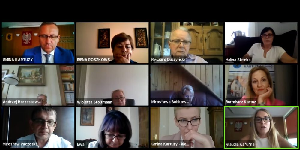 Kartuzy. Trwa sesja RM. Klaudia Kałużna: „Nie mamy burmistrza, a… celebrytę!”