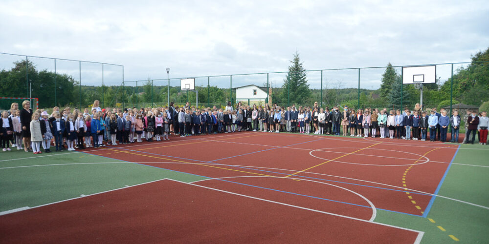 Kartuzy. Najmłodsi z „dwójki” rozpoczęli rok szkolny. Zobacz zdjęcia!