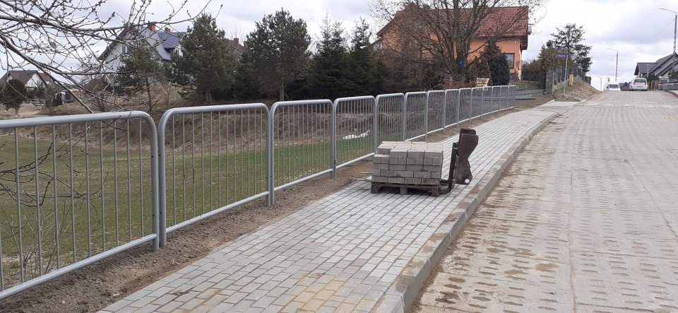 Somonino. Powstaje chodnik na ul. Witosławy