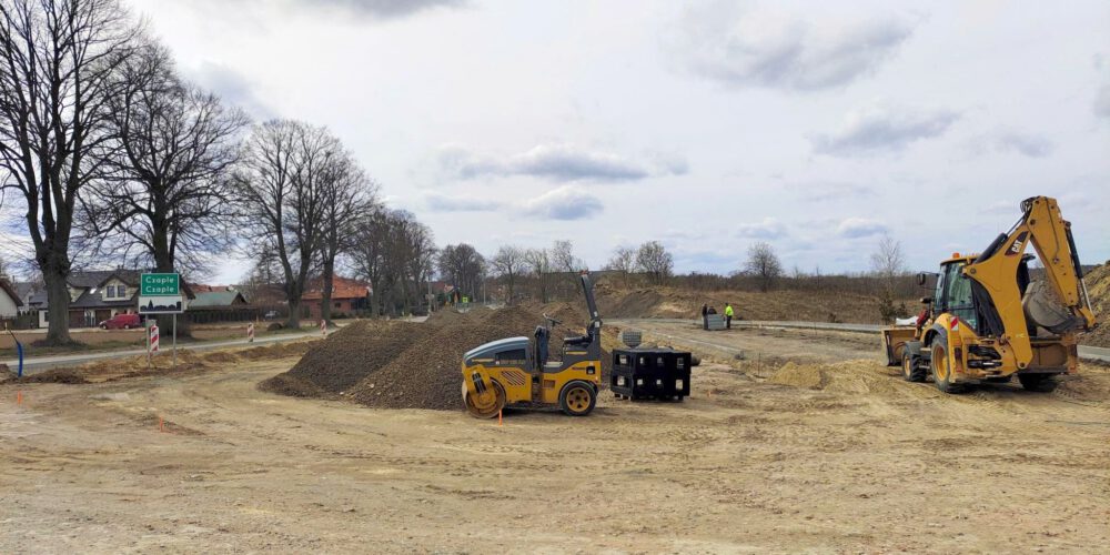 Czaple. Trwają prace przy budowie pętli autobusowej