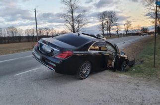 Borcz. Kierowca wjechał do rowu… i uciekł na pobliską budowę