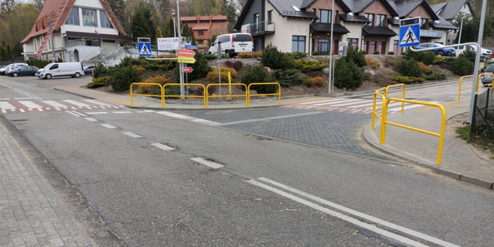 Somonino. Powstały przejścia dla pieszych na „krzyżówce” Siemiana i Witosławy