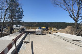 Somonino. Prace przy wiadukcie postępują