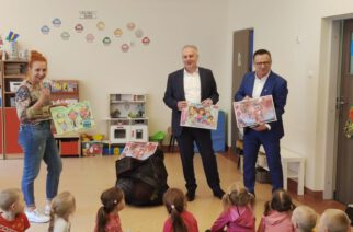 Przodkowo. Wojewoda pomorski odwiedził przedszkole
