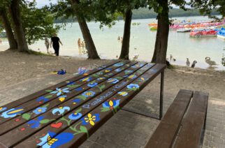 Ostrzyce. Miejscowość zdobią już barwy Kaszub