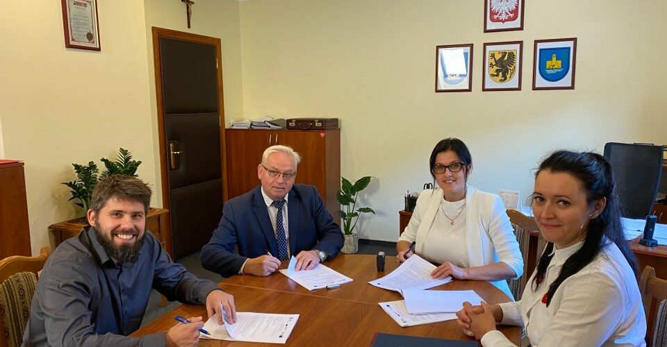 Sławki. Jest umowa na kanalizację sanitarną