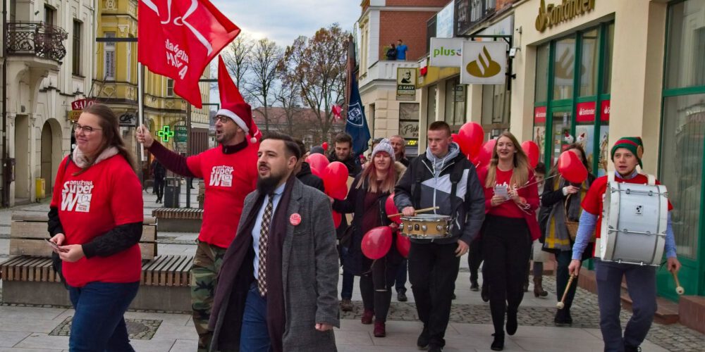 Pow. kartuski. Ruszyła Szlachetna Paczka. Pomóż potrzebującym rodzinom!
