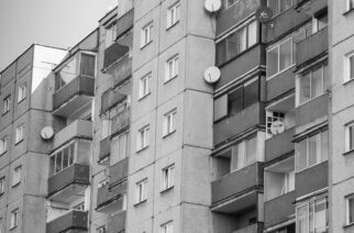 Kartuzy. Zwłoki mężczyzny znalezione w jednym z mieszkań