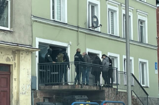 Kartuzy. Służba celna w jednym z lokali. Chodzi o nielegalny salon gier?