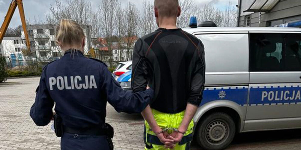 Przyjaźń. Kierująca z zakazem prowadzenia pojazdów, a pasażer… z amfetaminą