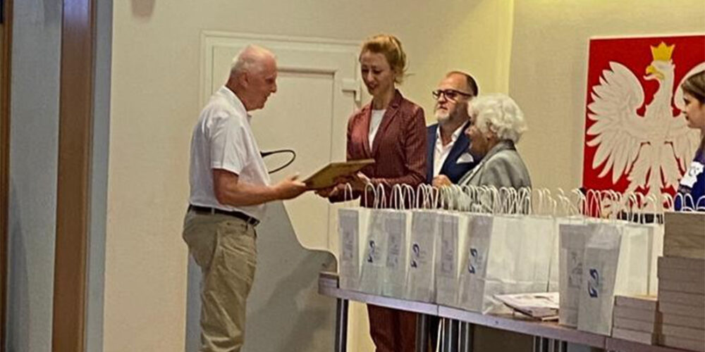 Reprezentant pow. kartuskiego na podium wojewódzkiego etapu Olimpiady Wiedzy Obywatelskiej „Senior Obywatel”