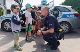 Żukowscy dzielnicowi odwiedzili przedszkole „Oxfordzik”