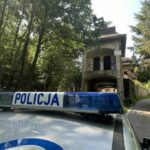 Policja przypomina o zakazie wstępu na zamek w Łapalicach
