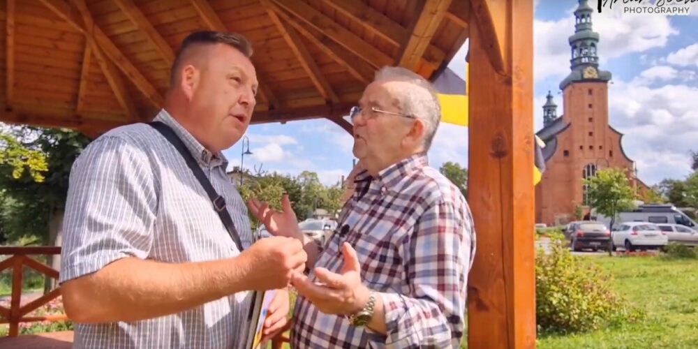 Artur Socha w poszukiwaniu legend. Czy pod Kartuzami istniał tajny korytarz?