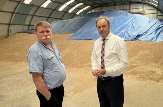 Region. Marszałek Struk na spotkaniu z rolnikami. Będą protestować?