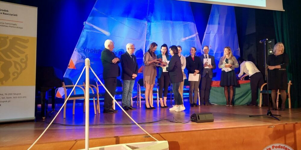 Sukces Justyny Plichta, nauczycielki kartuskiej „dwójki”