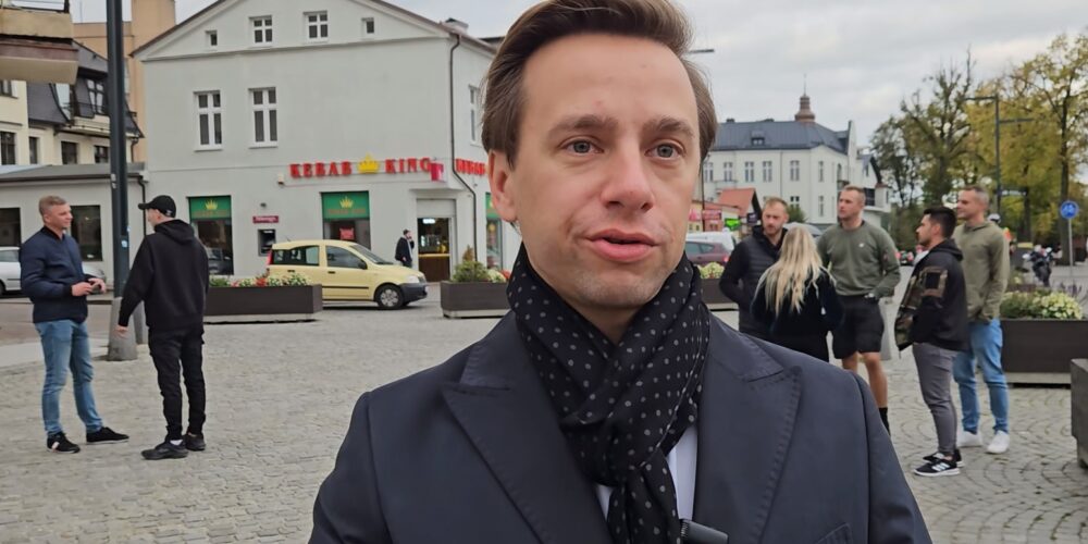 Krzysztof Bosak o debacie w telewizji publicznej: „Obie partie (PiS i PO) są obsesyjnie skupione na sobie…”