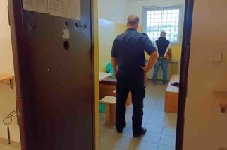 Kierowca z zakazem, a pasażer z mariuhaną