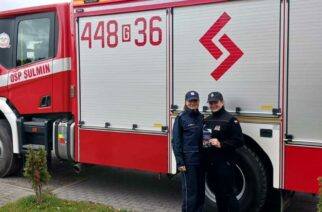 Policjanci zachęcają druhów OSP do wstąpienia w szeregi policji