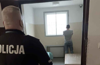 29-latek nie miał uprawnień do kierowania pojazdami i posiadał narkotyki