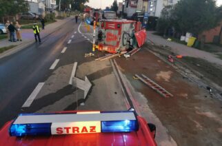 Kierowca wozu strażackiego, w którym zginęła dwójka druhów, usłyszał zarzut