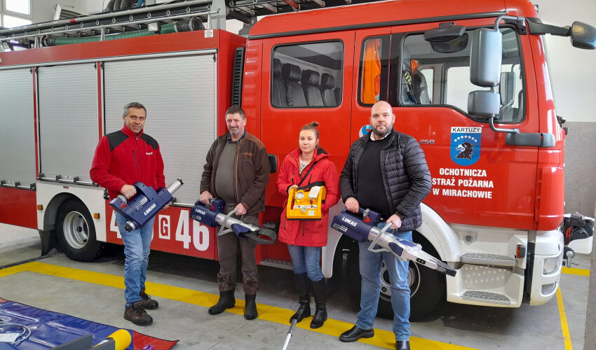 Nowy sprzęt dla strażaków z Mirachowa