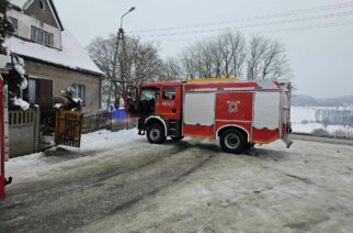 Nieprzytomnego mężczyznę znaleziono w piwnicy. Co się stało?