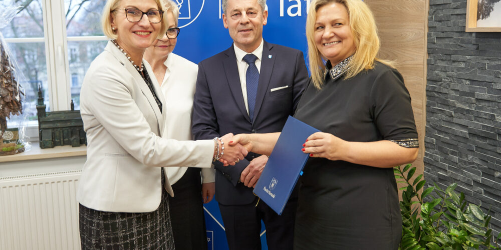 Powstaną kolejne ciągi pieszo-rowerowe przy drogach powiatowych