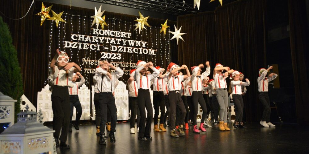 Koncert „Dzieci Dzieciom”. Na sali KCK tłumy