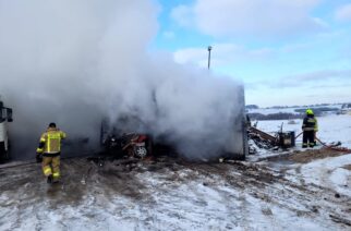Łyśniewo Sierakowickie. Pożar warsztatu. Trwa szacowanie strat