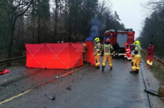Śmiertelny wypadek na trasie Kartuzy – Dzierżążno. Zginął 23-latek