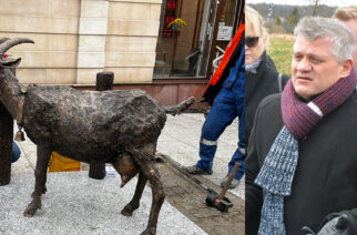 Andrzej Bystron o kozie na deptaku: „Bardziej przydałby się tam cap…”