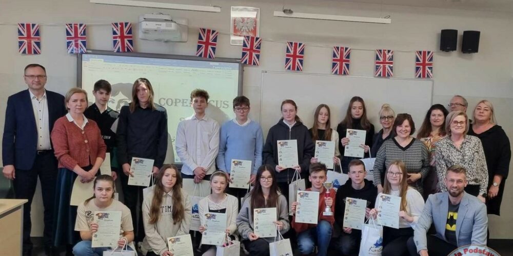 Obchody święta patrona szkoły w „dwójce” i wyłonienie „najwszechstronniejszego ucznia”