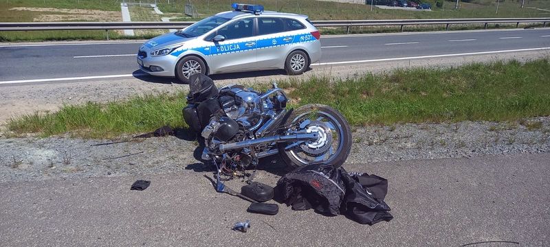Chwaszczyno. Wypadek z udziałem motocyklisty. Dwie osoby w szpitalu