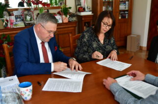 Podpisano umowę na budowę kanalizacji sanitarnej w Dzierżążnie