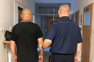 Przyjaźń. „Olał” policjantów, którzy chcieli go skontrolować. Był nietrzeźwy