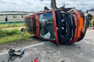 Lniska. Poważny wypadek na DK7. Jedna osoba w ciężkim stanie, są inni poszkodowani