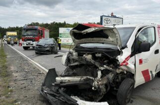 Leźno. „Czołówka” dwóch aut. Omal nie doszło do tragedii