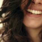 Co lepiej wybrać? Implanty czy protezy?